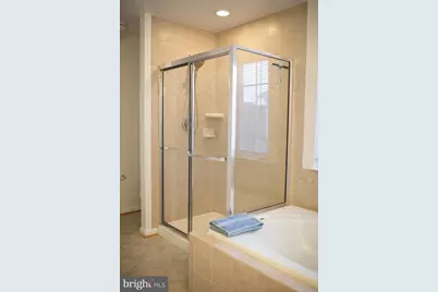 18061 Camdenhurst Drive, Gainesville, VA 20155 - Photo 16