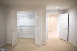 18061 Camdenhurst Dr, Gainesville, VA 20155 - Photo 30