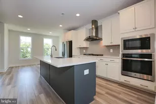 6715 Karter Robinson Dr, Haymarket, VA 20169 - Photo 2