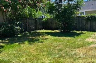 14704 Featherstone Rd, Woodbridge, VA 22191 - Photo 24