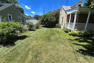 14704 Featherstone Rd, Woodbridge, VA 22191 - Photo 26