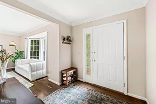 4525 Edsall Dr, Woodbridge, VA 22193 - Photo 8