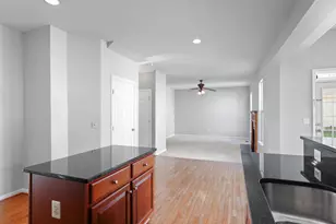 6713 Selbourne Ln, Gainesville, VA 20155 - Photo 36