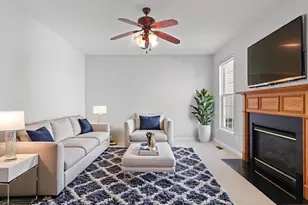 6713 Selbourne Ln, Gainesville, VA 20155 - Photo 34