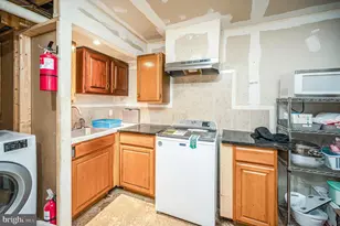 16005 Kings Mountain Rd, Woodbridge, VA 22191 - Photo 46