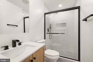 14874 Emberdale Dr, Woodbridge, VA 22193 - Photo 16