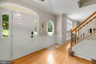 11218 Stonebrook Dr, Manassas, VA 20112 - Photo 2