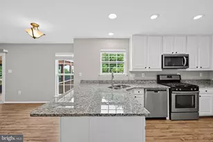 5251 Quebec Pl, Woodbridge, VA 22193 - Photo 12