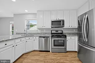 5251 Quebec Pl, Woodbridge, VA 22193 - Photo 10