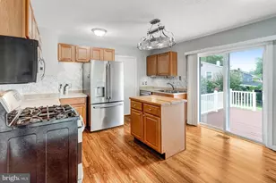 15101 Campbell Ln, Woodbridge, VA 22193 - Photo 8