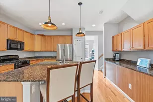 9107 Ribbon Falls Loop, Bristow, VA 20136 - Photo 6