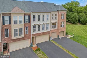 9107 Ribbon Falls Loop, Bristow, VA 20136 - Photo 2