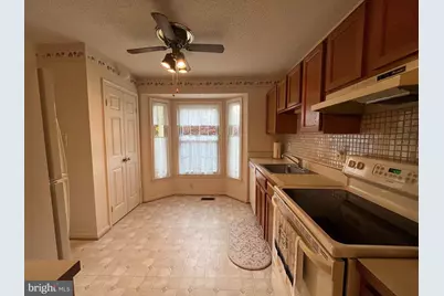 11531 Hill Meade Lane, Woodbridge, VA 22192 - Photo 6