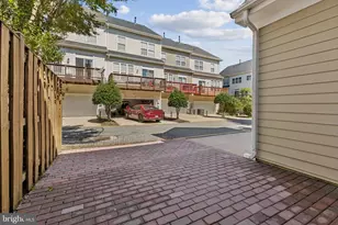 13810 Custis Square, Woodbridge, VA 22191 - Photo 4