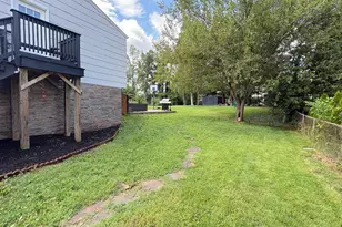 8214 Claremont St, Manassas, VA 20110 - Photo 6