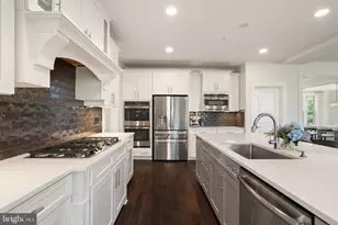 17405 Spring Cress Dr, Dumfries, VA 22026 - Photo 16