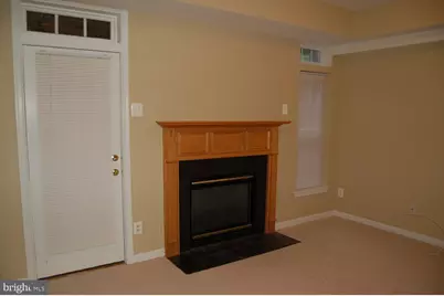 4081 Cressida Place #F, Woodbridge, VA 22192 - Photo 6