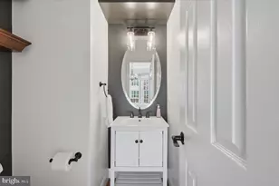 8928 Brewer Creek Pl, Manassas, VA 20109 - Photo 16