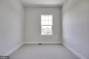 6051 Camerons Ferry Dr, Haymarket, VA 20169 - Photo 12