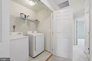 6311 Iris Meadow Ln, Haymarket, VA 20169 - Photo 26