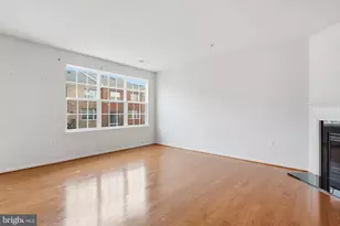 6311 Iris Meadow Ln, Haymarket, VA 20169 - Photo 12
