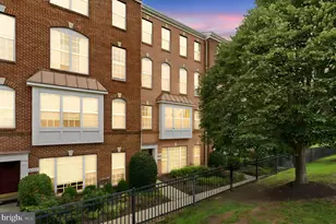 6311 Iris Meadow Ln, Haymarket, VA 20169 - Photo 1