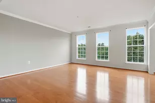 6311 Iris Meadow Ln, Haymarket, VA 20169 - Photo 4