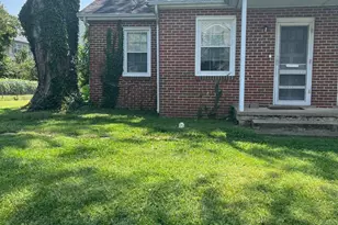 101 E Locust St, Occoquan, VA 22125 - Photo 2