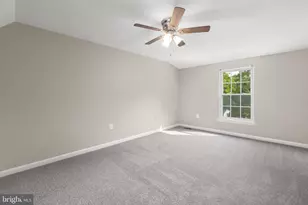 5685 Saffron Ln, Woodbridge, VA 22193 - Photo 18