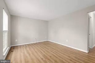 5685 Saffron Ln, Woodbridge, VA 22193 - Photo 6