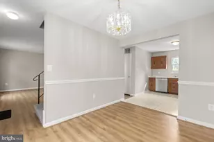 5685 Saffron Ln, Woodbridge, VA 22193 - Photo 8