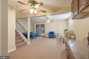 15188 Cloverdale Rd, Woodbridge, VA 22193 - Photo 32