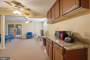 15188 Cloverdale Rd, Woodbridge, VA 22193 - Photo 40