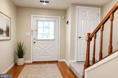 3176 Vanderbilt Court, Woodbridge, VA 22192 - Photo 2