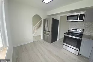 14746 Hackwood St, Woodbridge, VA 22191 - Photo 8