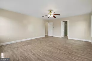 16069 Olmstead Ln, Woodbridge, VA 22191 - Photo 4