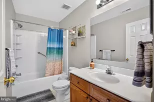 11082 Clovertree Ct, Manassas, VA 20109 - Photo 18