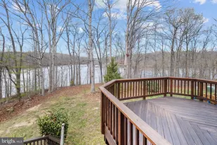11513 Hill Meade Ln, Woodbridge, VA 22192 - Photo 34