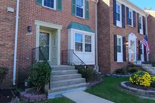 12151 Stallion Ct, Woodbridge, VA 22192 - Photo 2