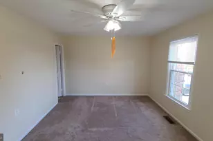 12151 Stallion Ct, Woodbridge, VA 22192 - Photo 14