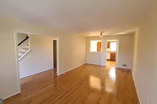 12151 Stallion Ct, Woodbridge, VA 22192 - Photo 4