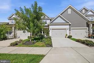 6301 Virginia Bluebell Ln, Haymarket, VA 20169 - Photo 2