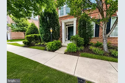 2261 Potomac Club Parkway, Woodbridge, VA 22191 - Photo 1