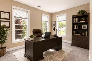 2261 Potomac Club Pkwy, Woodbridge, VA 22191 - Photo 4