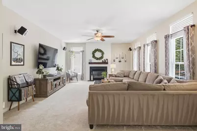 13621 Heritage Farms Drive, Gainesville, VA 20155 - Photo 30