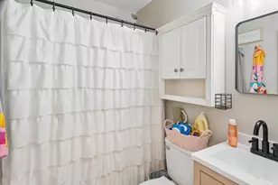 7704 Huron Dr, Gainesville, VA 20155 - Photo 24