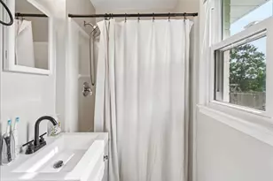 7704 Huron Dr, Gainesville, VA 20155 - Photo 18
