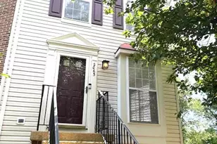 2063 Stargrass Ct, Woodbridge, VA 22192 - Photo 2