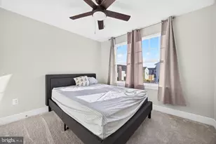 10537 Waterbury Woods Way, Manassas, VA 20112 - Photo 18