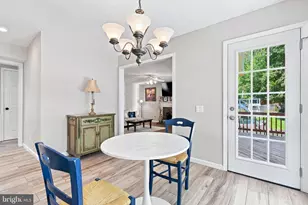 12723 Purdham Dr, Woodbridge, VA 22192 - Photo 16
